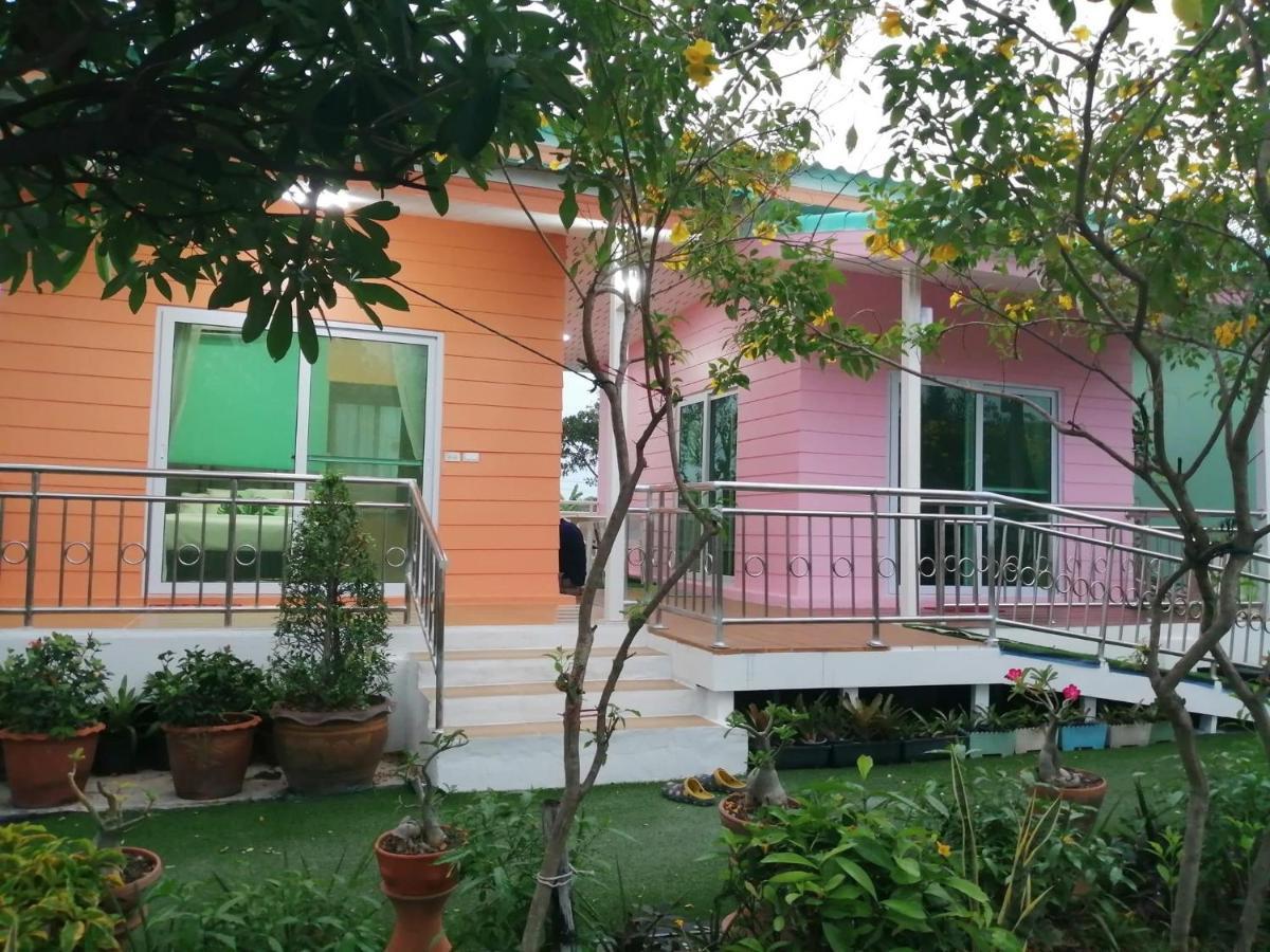 Ban Ing Suan Hotel Samut Prakan Bagian luar foto